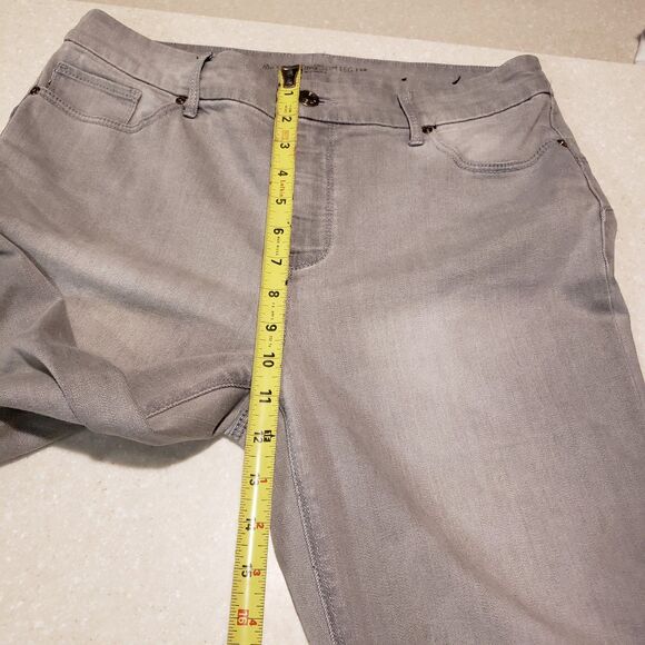 Chicos Womens Jean Pants Size 1.5 Cotton Blend The So Lifting Slim Leg Pockets - Picture 9 of 9